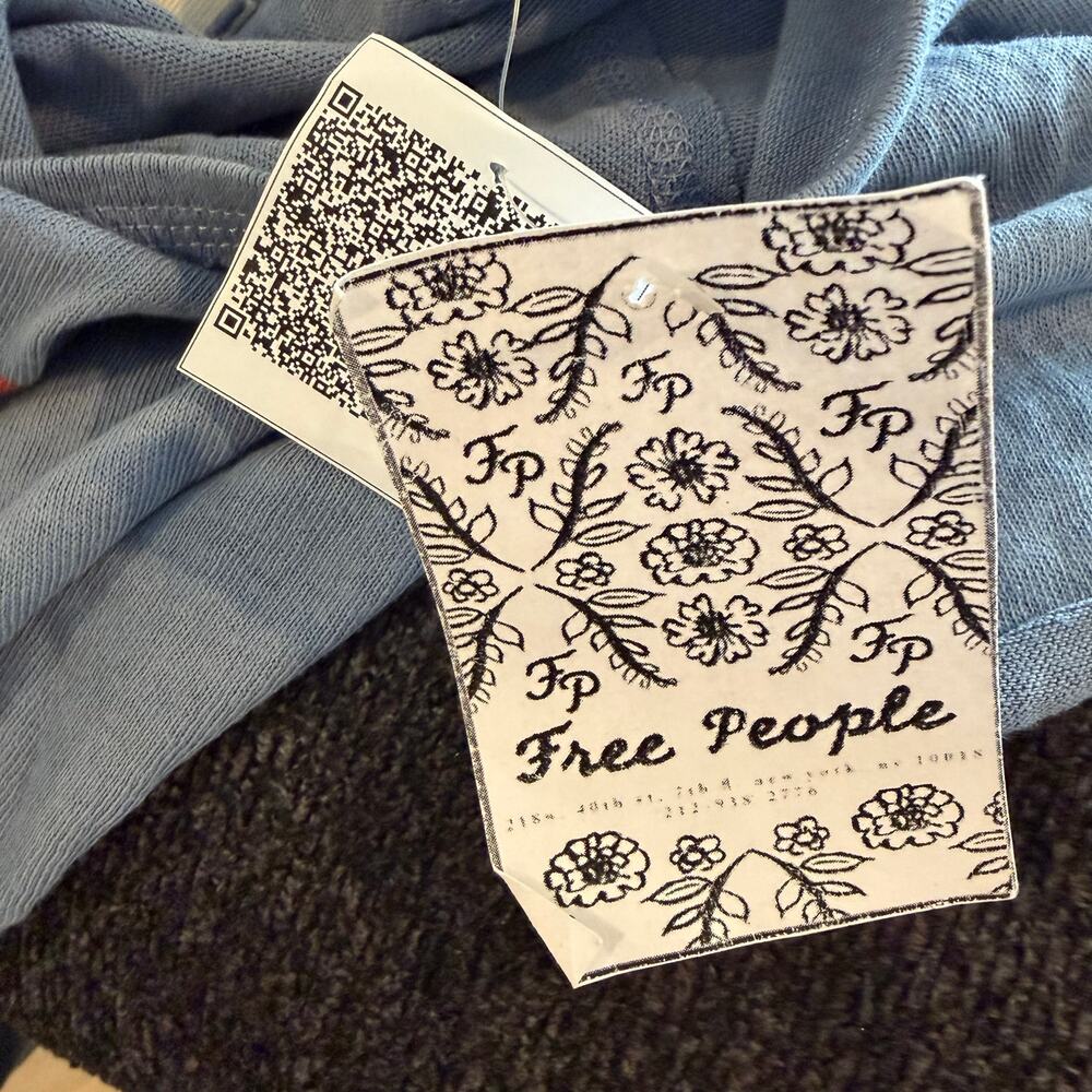 Free People We The Free XS Wyoming Graphic Tee Oversized - Picture 2 of 4